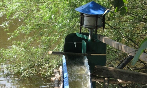 1kW water turbine feature